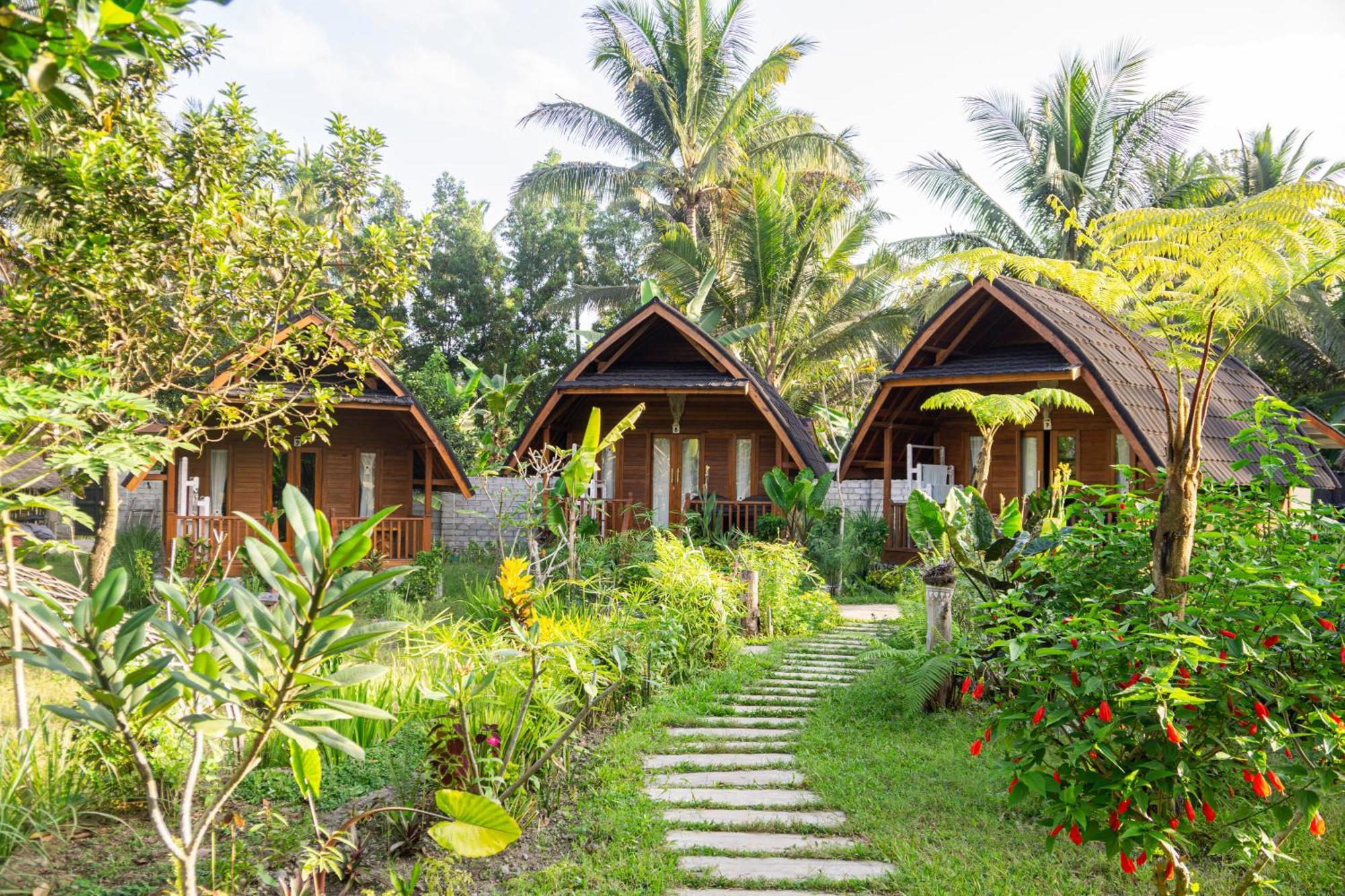 Villa Aranka Tempasan à Sangyang Extérieur photo