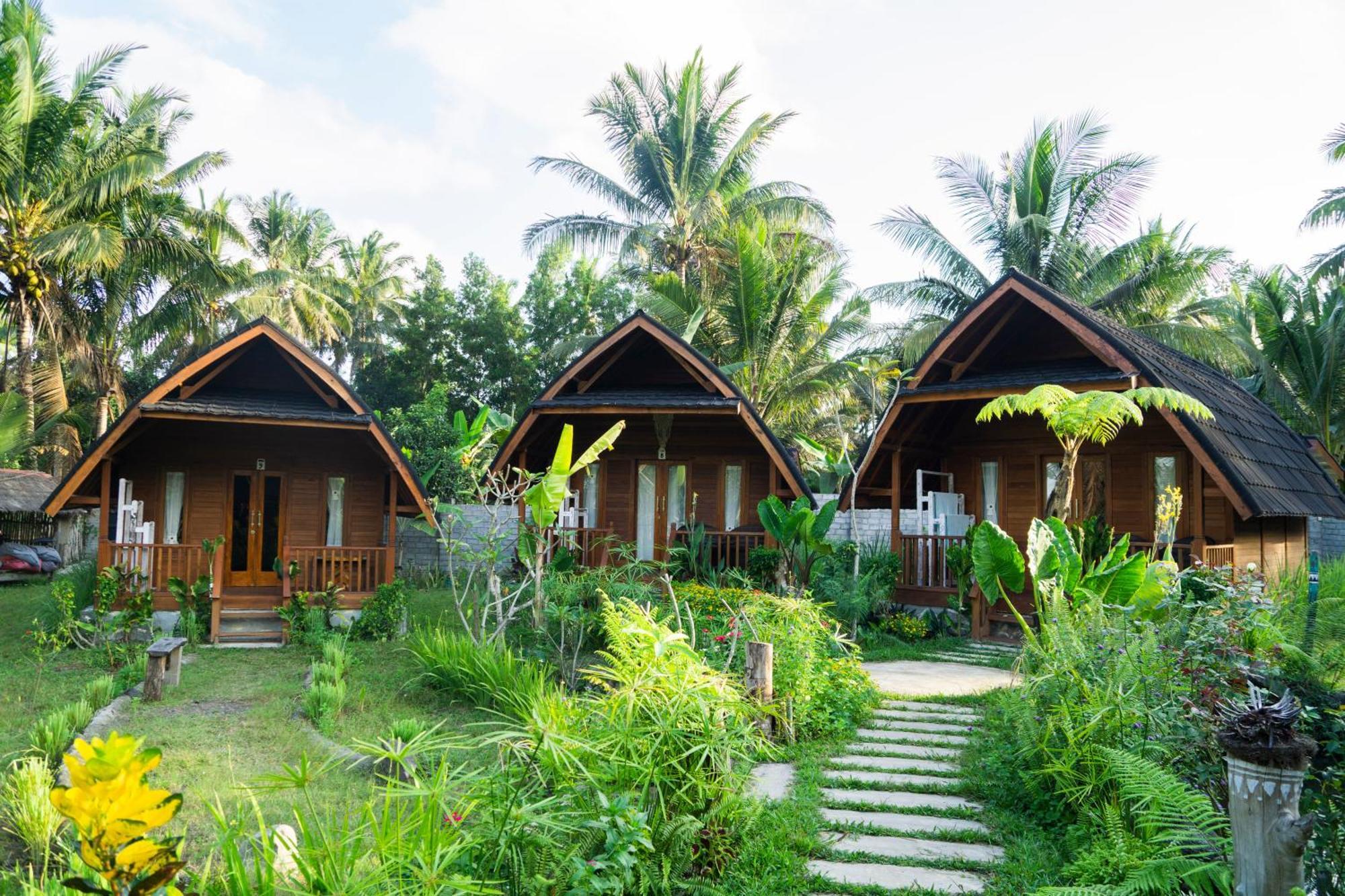 Villa Aranka Tempasan à Sangyang Extérieur photo
