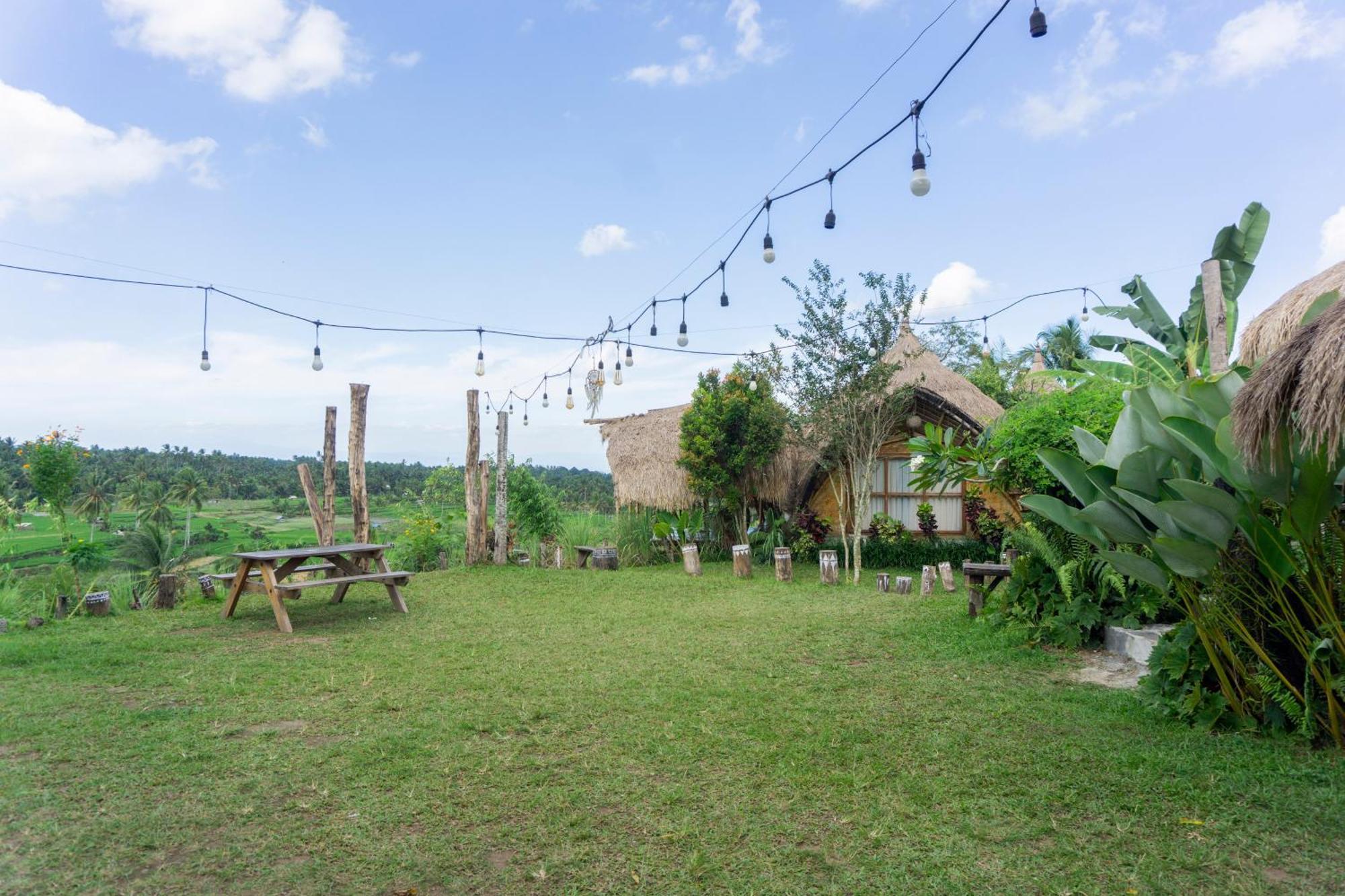 Villa Aranka Tempasan à Sangyang Extérieur photo