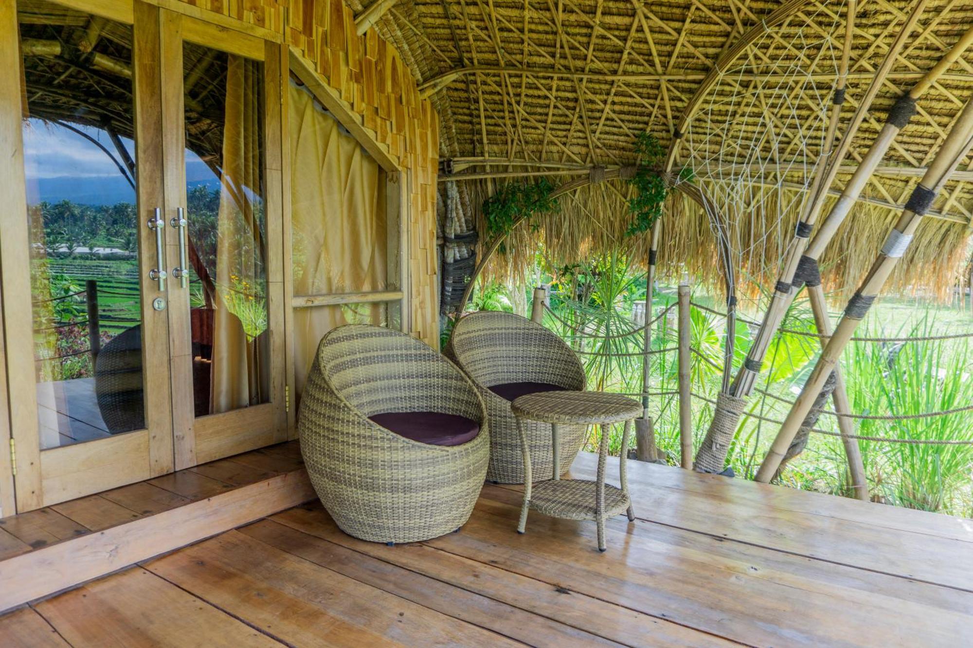Villa Aranka Tempasan à Sangyang Extérieur photo